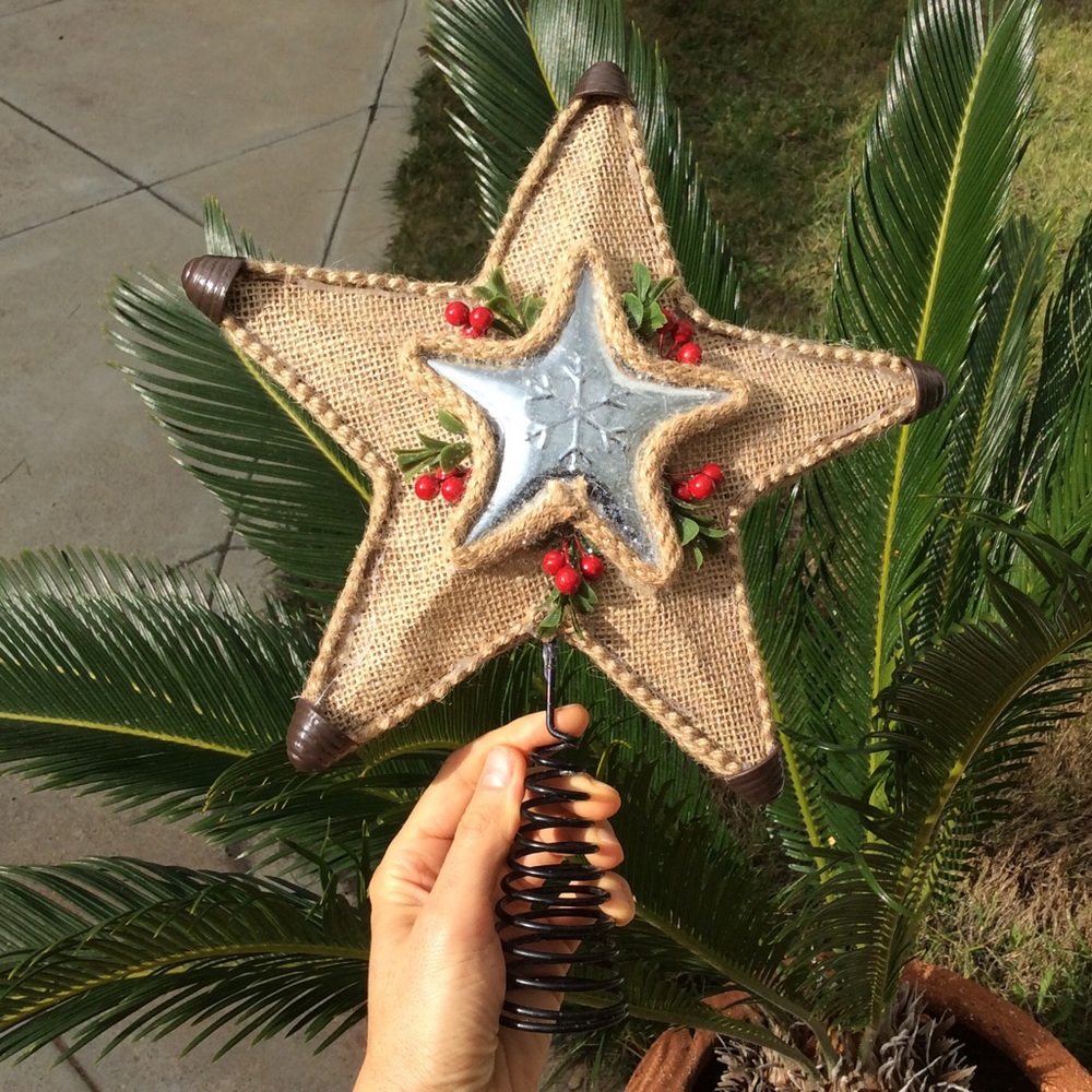 New Gorgeous Christmas tree star top/ topper 12.5” tall